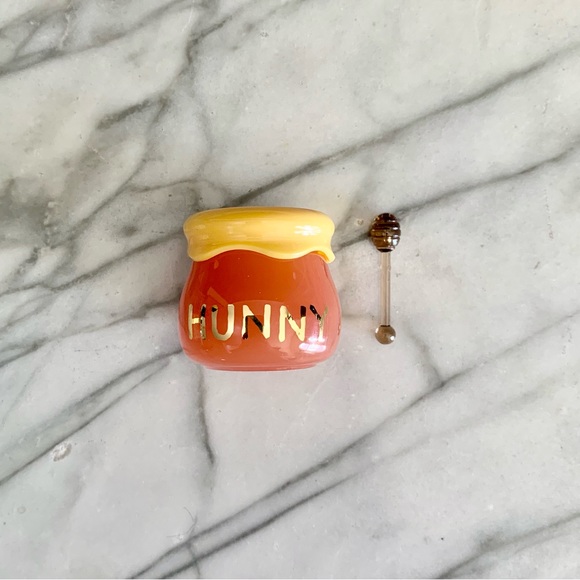 *SOLD* Hunny Pot Lip Scrub - Picture 4 of 9